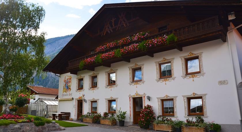 Christl's Hof Frühstückspension & Bauernladen — hotel in Haiming