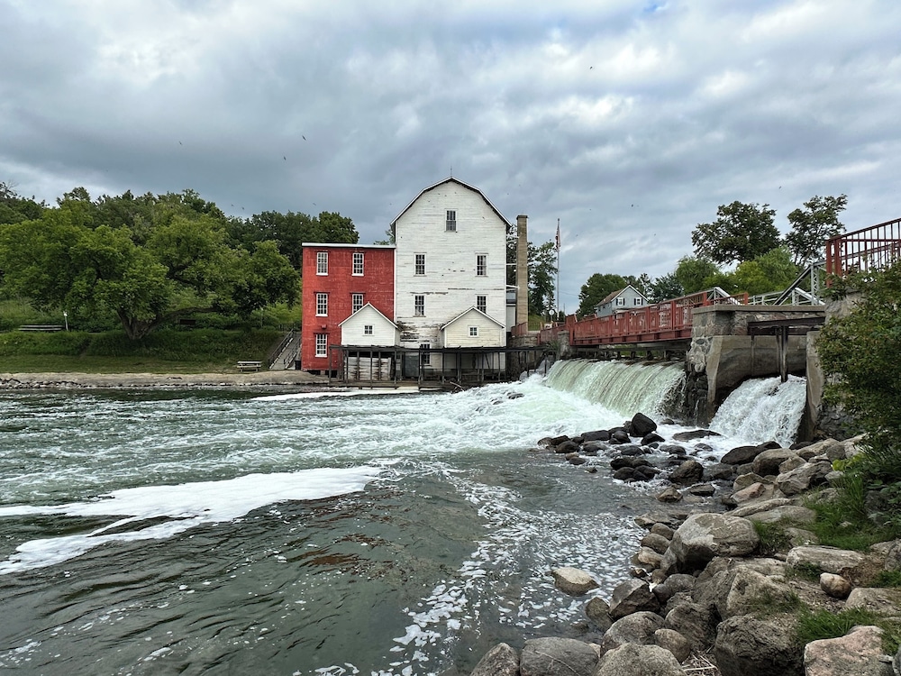 Hotel 8 Fergus Falls - photo 46