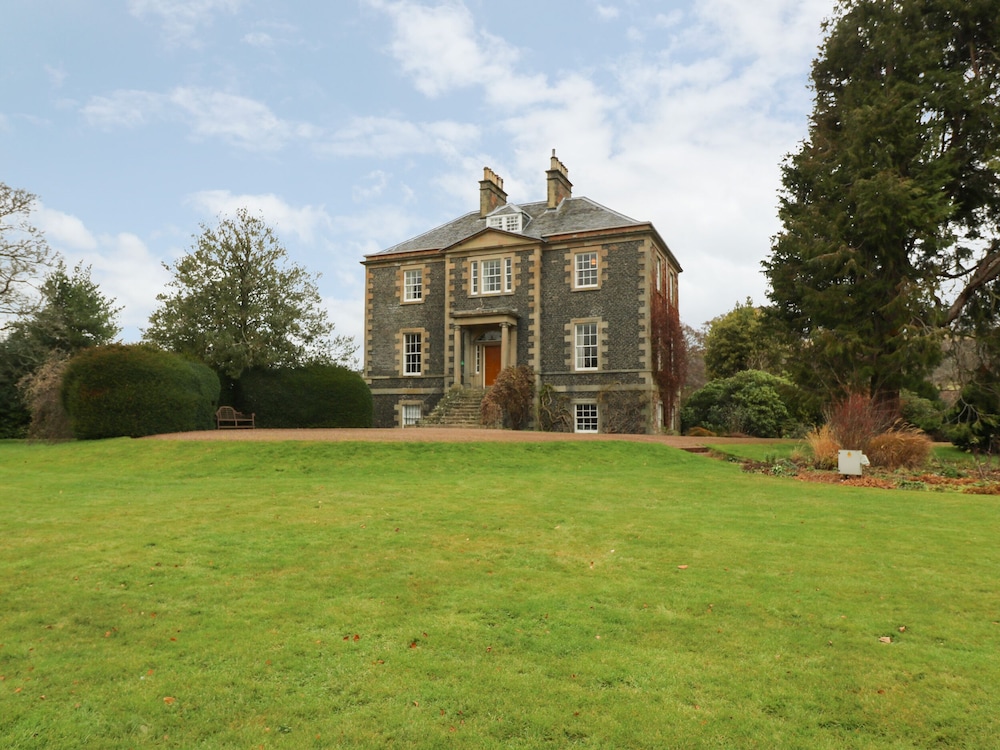 Harmony House Harmony Gardens — 4-Star Luxury Hotel in Melrose, United Kingdom