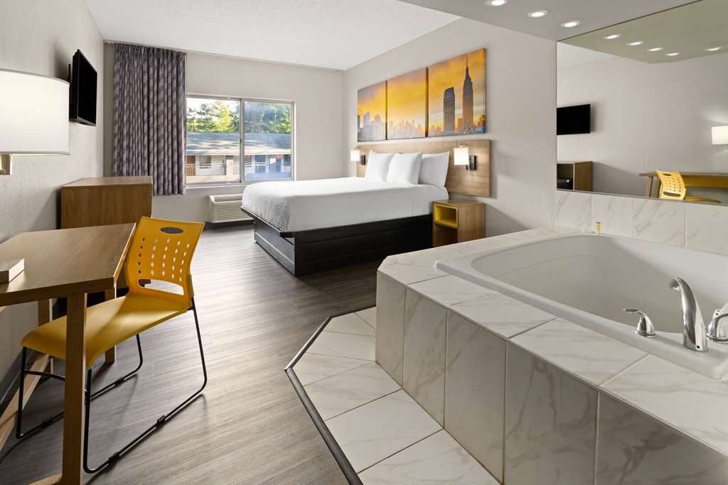 Days Inn & Suites by Wyndham Albany - photo 25
