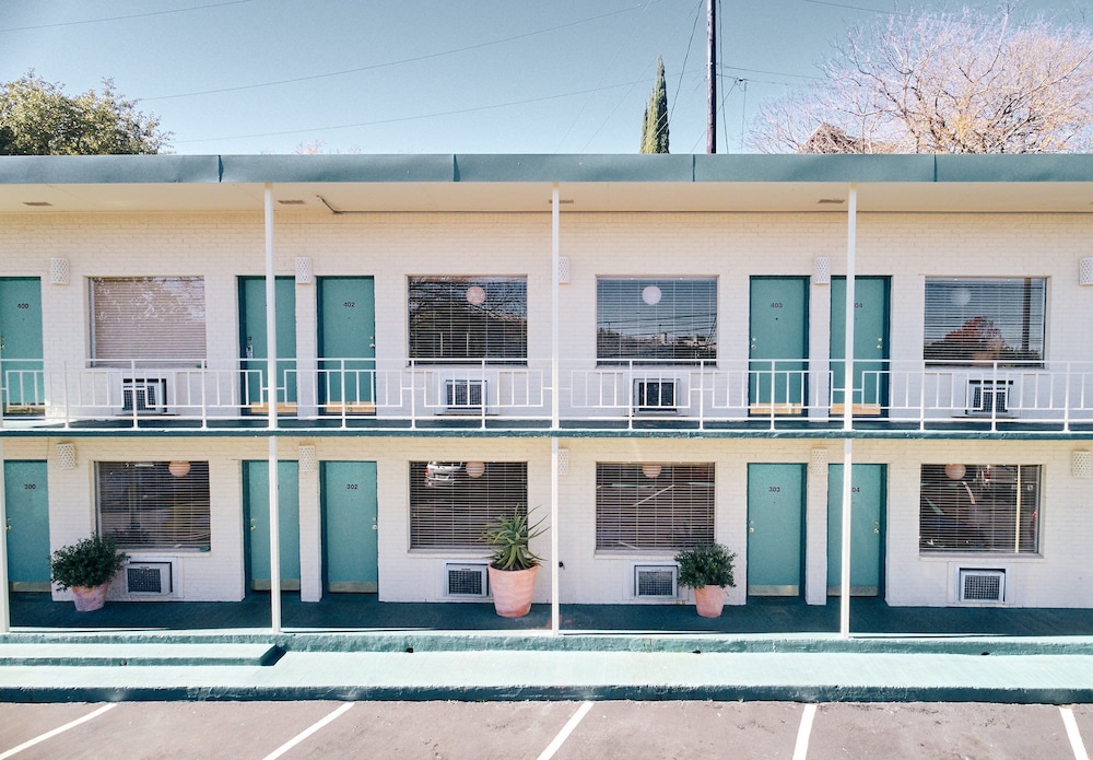 Austin Motel - photo 140