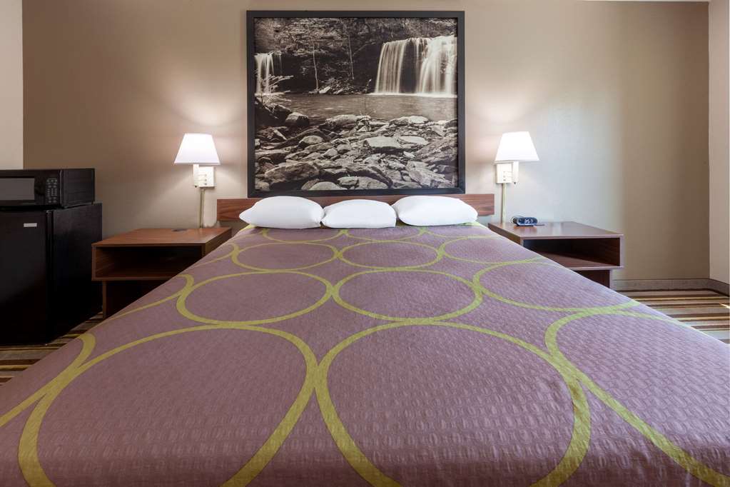 Super 8 by Wyndham La Grange KY - photo 15