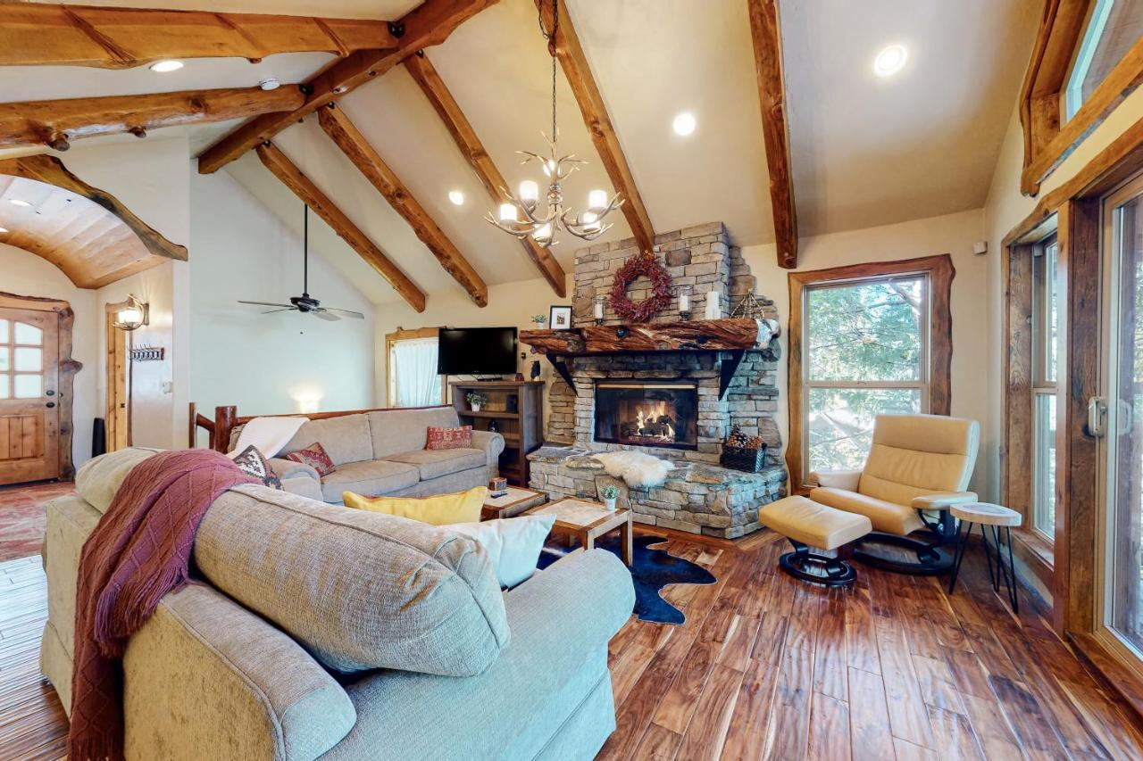 Arrowhead Haven - carbon neutral hotel in Lake Arrowhead