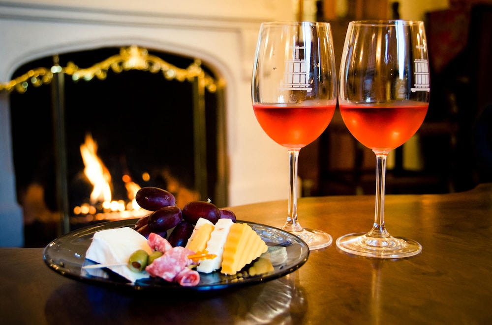 Candlelight Inn Napa Valley - photo 2