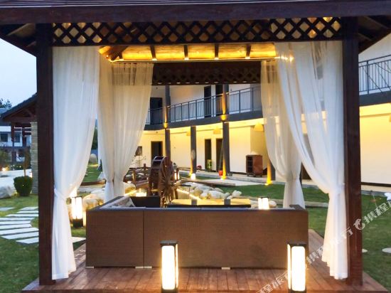 Princess Art Space Hotel in Wenquan, People's Republic of China