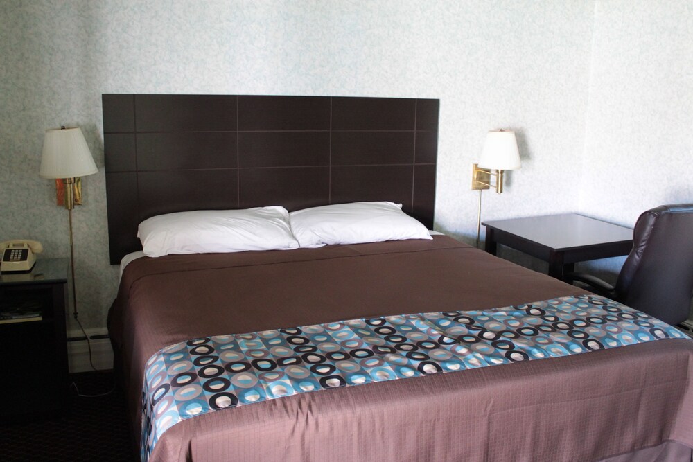 Wagon Wheel Inn - photo 5