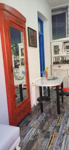 4 Chocolate Apartments In Old Tbilisi