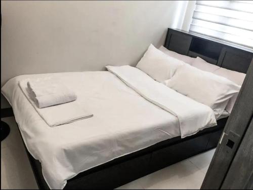 StayInMyCondo 8th floor SMDC Coast Residences — 4-Star Luxury Hotel in Manila, Philippines