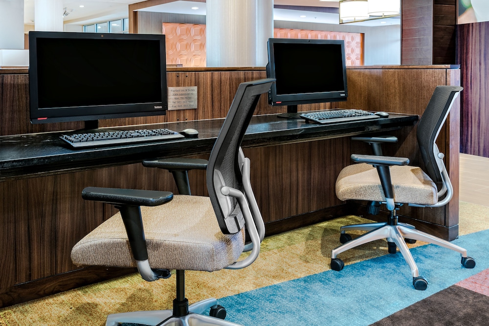 Fairfield Inn & Suites by Marriott Van Canton Area - photo 24