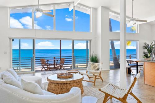 Spacious Beachfront in Oahu — hotel in Waianae