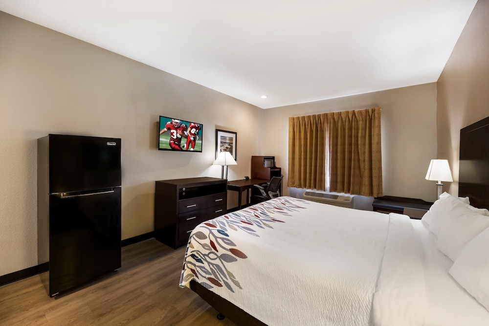 Red Roof Inn Pecos - photo 9
