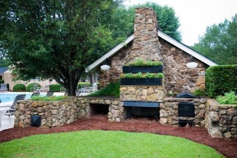 Merry Acres Inn - photo 36