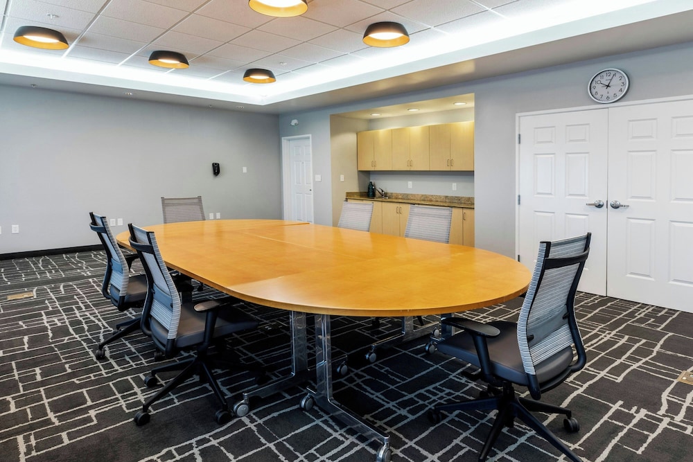 Towneplace Suites by Marriott Broken Arrow - photo 64