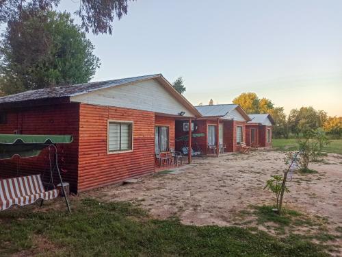 Cabañas los tres hermanos — 4-Star Luxury Hotel in Linares, Chile