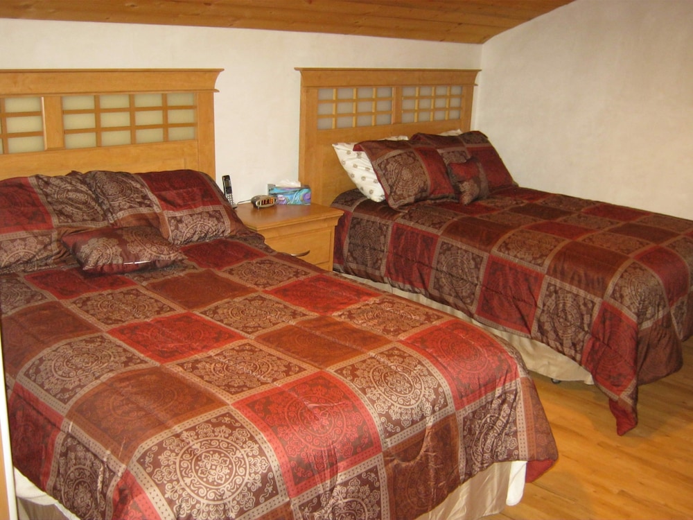 Shady Brook Inn and Resort - photo 10