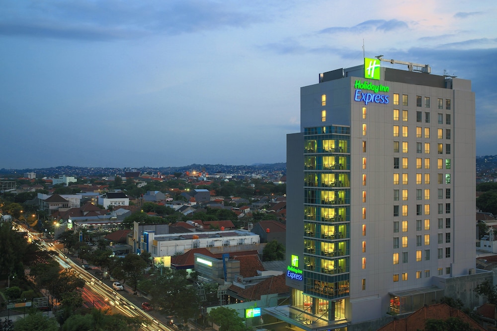 Holiday Inn Express Semarang Simpang Lima by IHG in Semarang, Indonesia