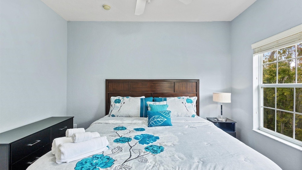 Coral Cay Resort #4 4 Bed 3 Baths Townhome - photo 8