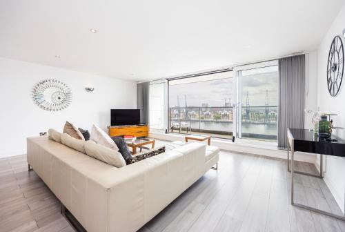 Austin David Executive ExCeL — 5-Star Luxury Hotel in London, United Kingdom