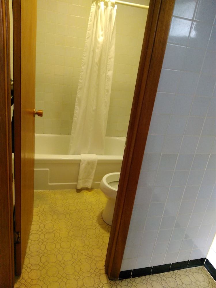 The Butte Motel - photo 20