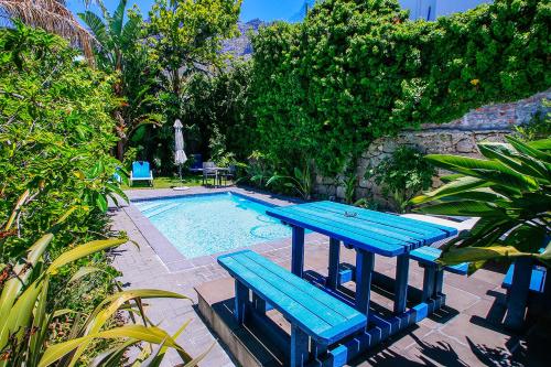 Cape Paradise Lodge and Apartments