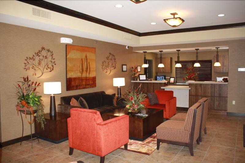 Parkwood Inn & Suites - photo 9