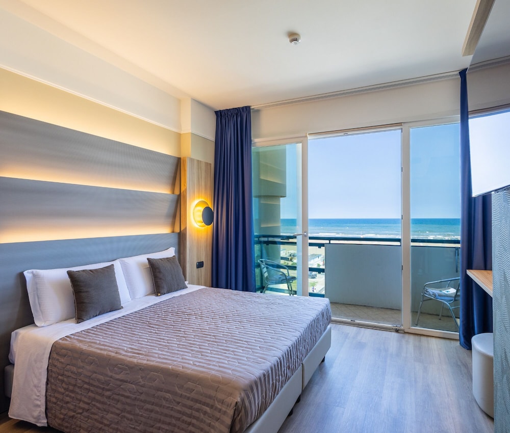 Hotel Palm Beach - last minute hotel in Rimini