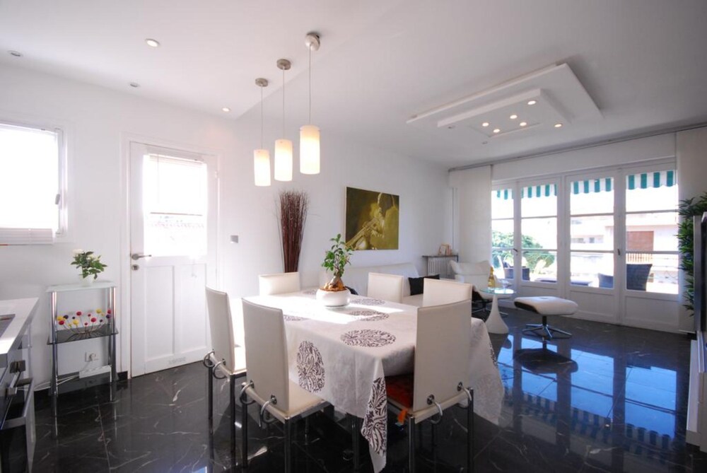 Myagent Calme Moderne 2min Martinez Congres plages - carbon neutral hotel in Cannes