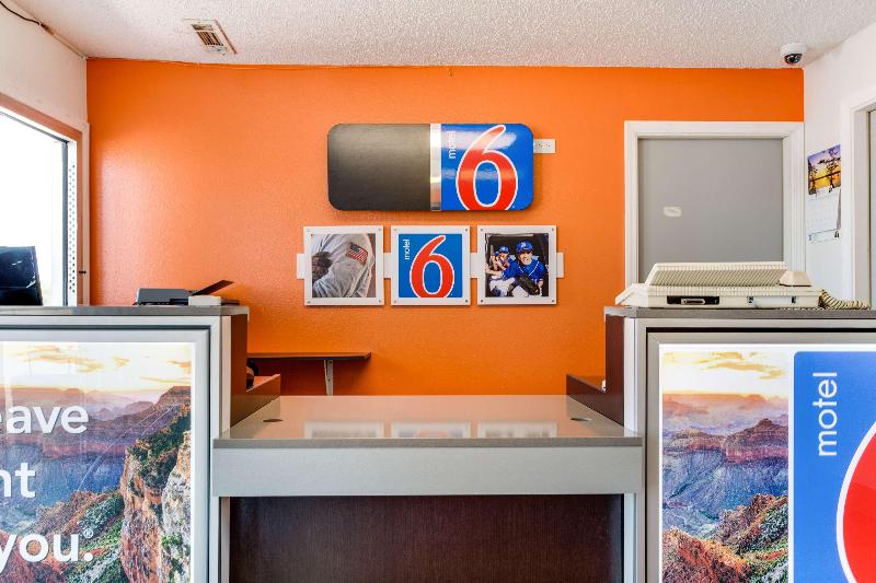 Motel6 Fayetteville AR - photo 18