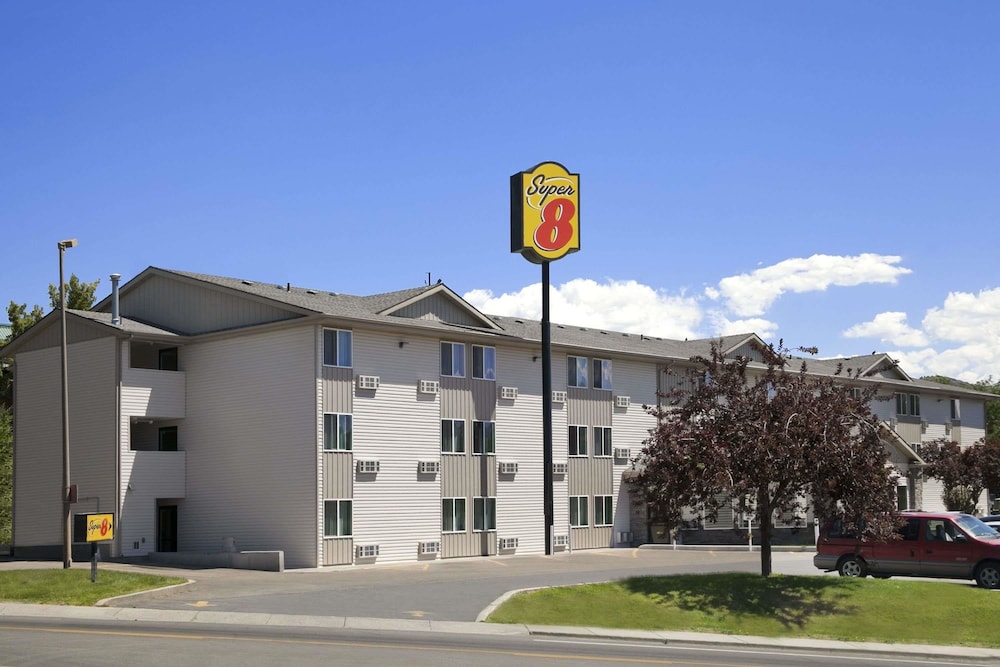 Super 8 by Wyndham Pocatello - featured photo