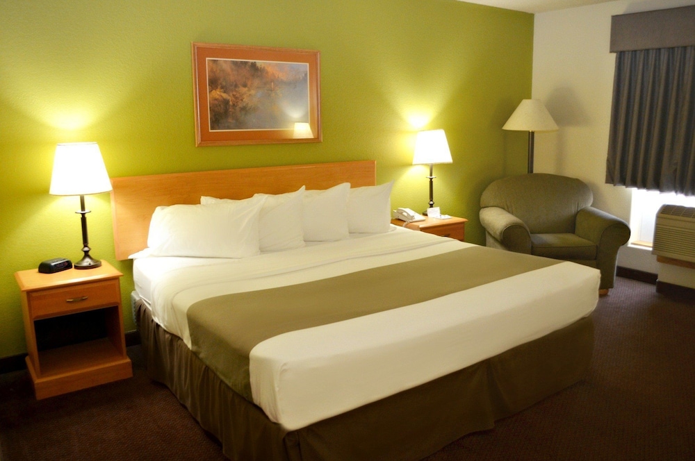 Fossil Creek Hotel And Suites - photo 7