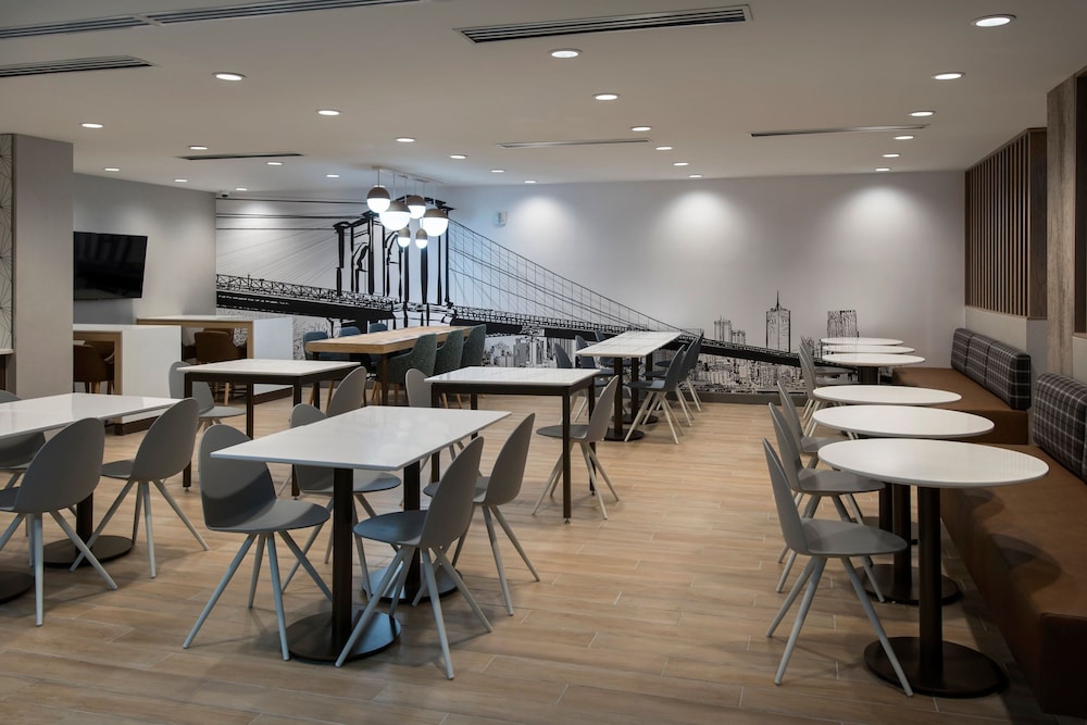 TownePlace Suites by Marriott New York Brooklyn - photo 19
