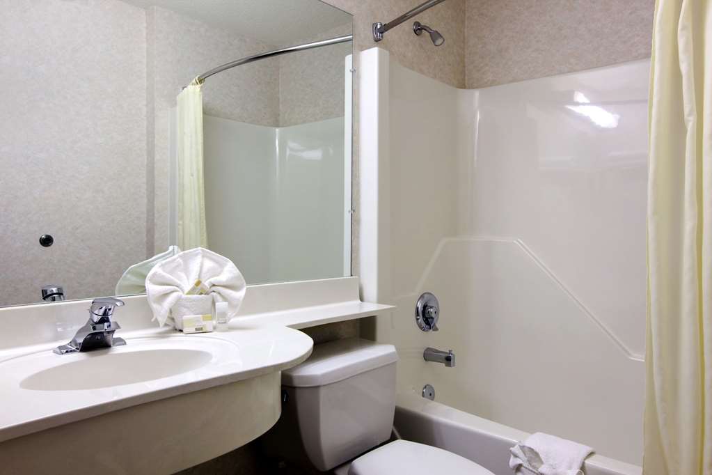 Super 8 by Wyndham Harbison Parkridge Hospital - photo 10