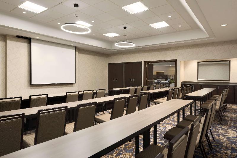 Embassy Suites by Hilton Chicago Lombard Oak Brook - photo 126