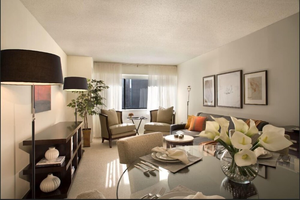 Oakwood At The Devonshire - photo 5