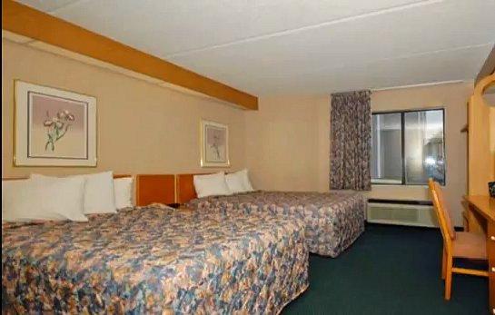 Economy Inn Brunswick - photo 8