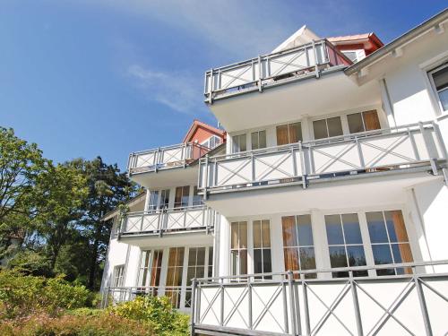 Villa Vilmblick Wohnung 07 mit Terrasse und Boddenblick — 4-Star Luxury Hotel in Putbus, Germany
