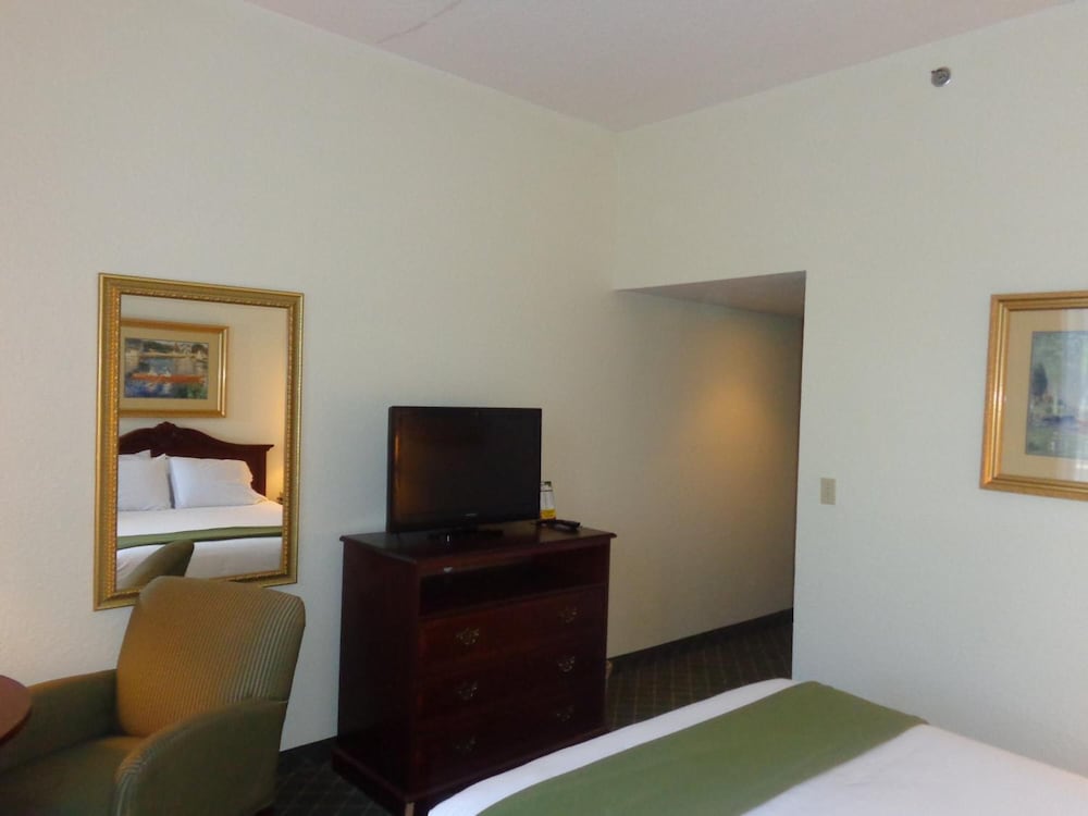 Ruskin Inn Hotel - photo 21