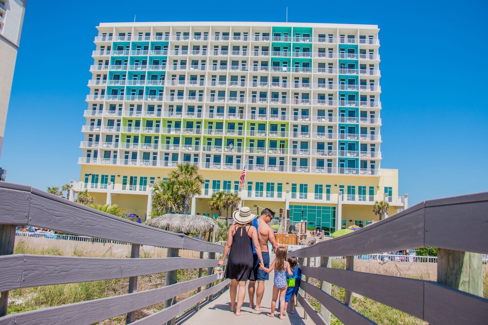 Holiday Inn Resort Pensacola Beach by IHG - photo 2