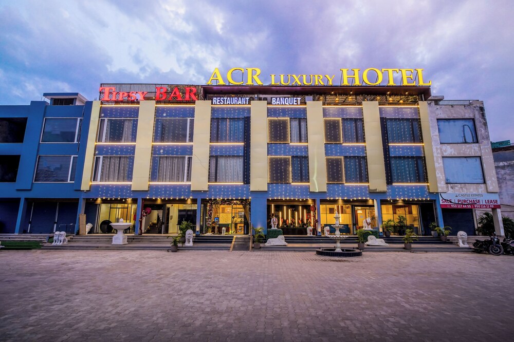 ACR Luxury Hotel in Mohali, India