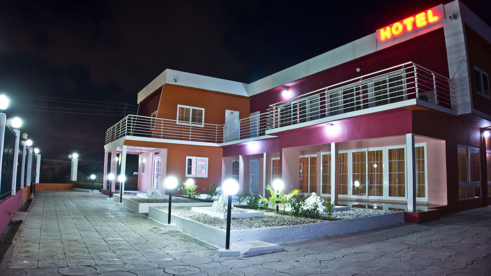 Valleystreams Hotel - last minute hotel in Accra