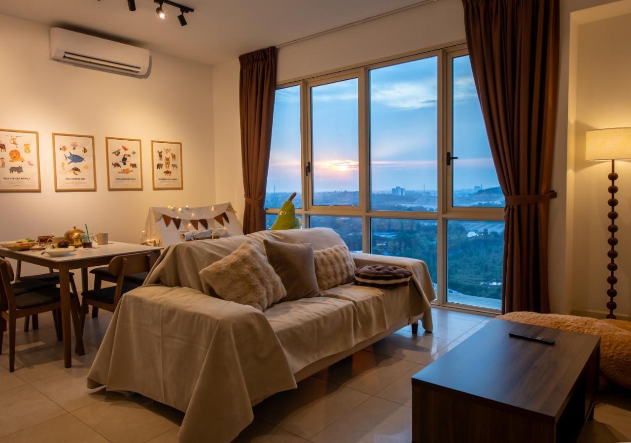 Afiniti 2BR Giant Bear Home Legoland 300m — 4-Star Luxury Hotel in Johor Bahru, Malaysia