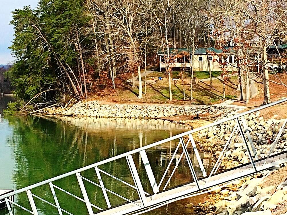 Blue Water Resort - photo 10