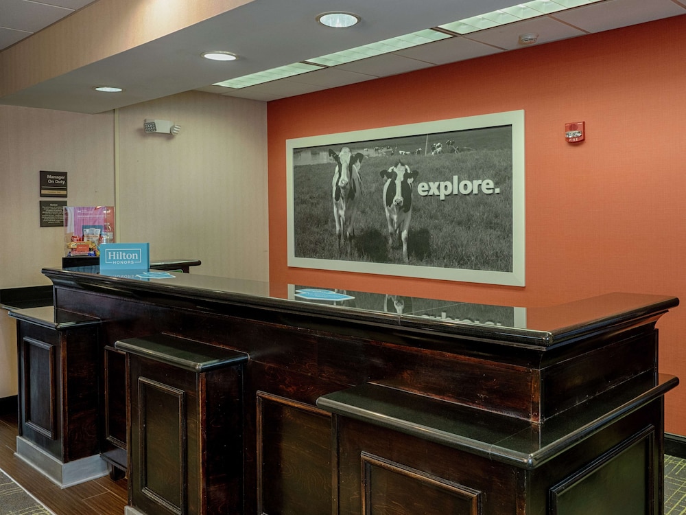 Hampton Inn Spring Lake Fayetteville - photo 3