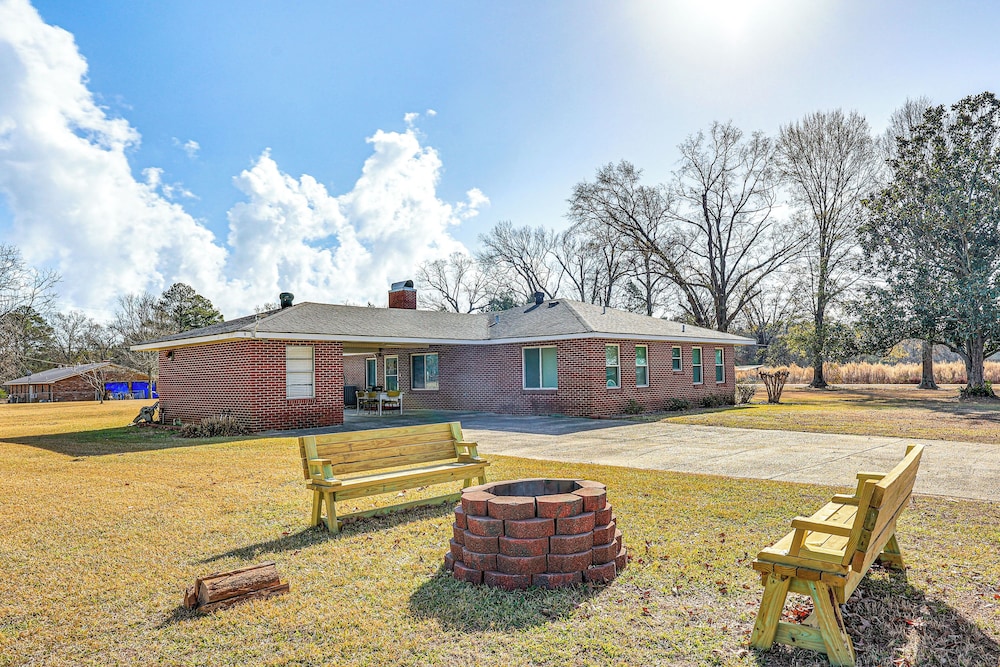 Countryside Marion Retreat Near Fishing & Trails in Marion, United States