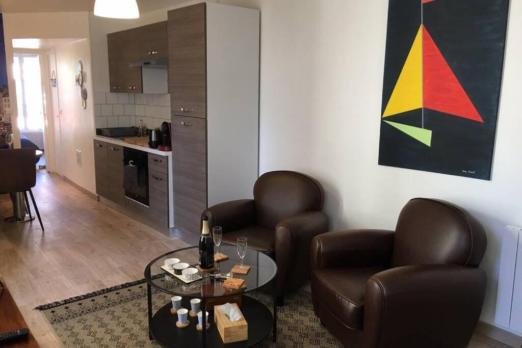 Le Logis Des Lavandieres in Honfleur, France