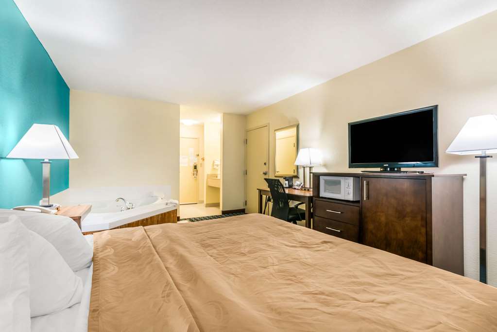 Quality Inn Loudon Concord - photo 29