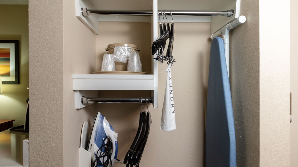 Holiday Inn Express Hotel & Suites Birmingham Irondale by IHG - photo 18