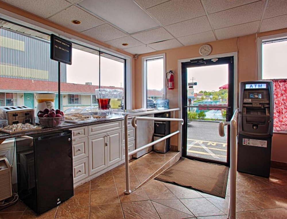 Economy Motel Inn & Suites - photo 18