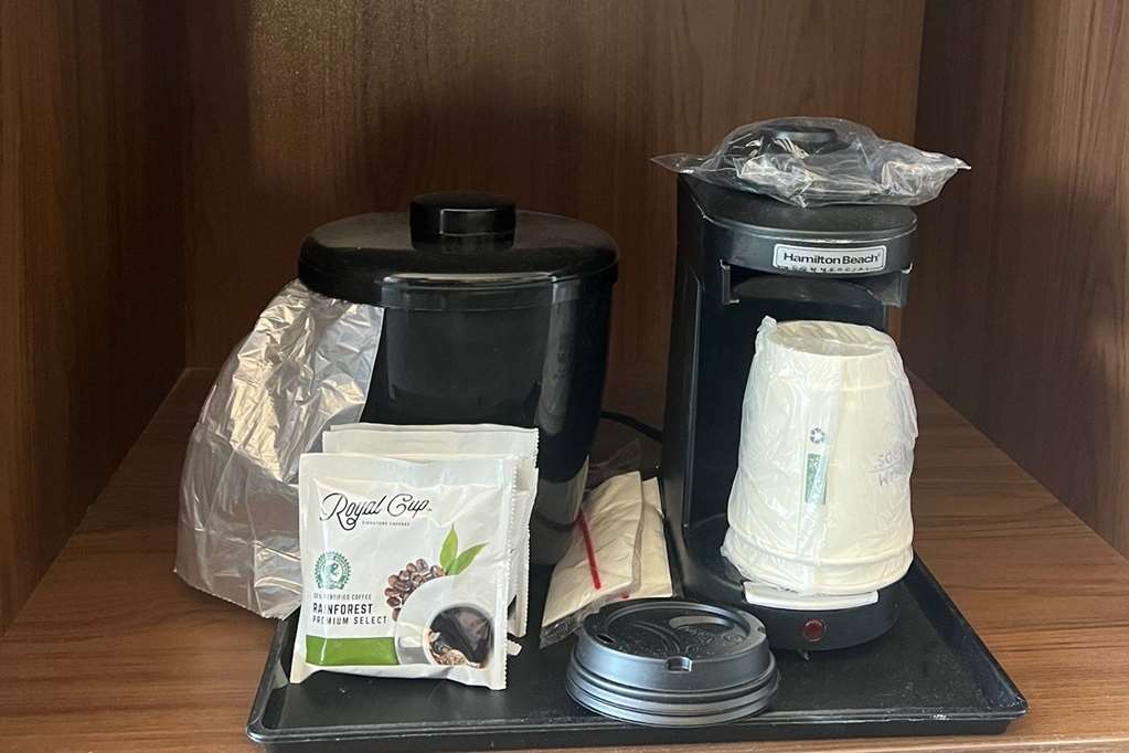La Quinta Inn by Wyndham Amarillo Mid City - photo 21