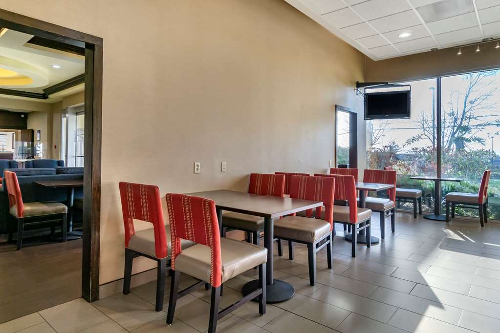 Comfort Inn & Suites Seattle North - photo 34